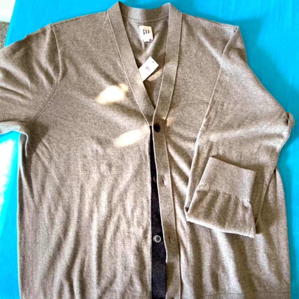 Gap cardigan nwt gray